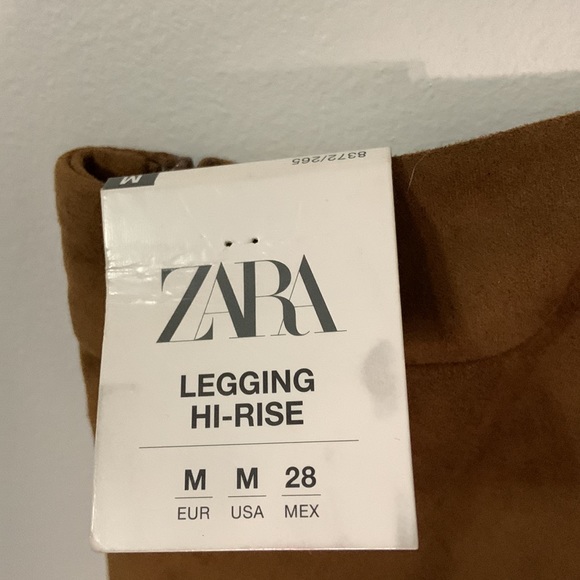 Zara High Rise Legging - Picture 3 of 6